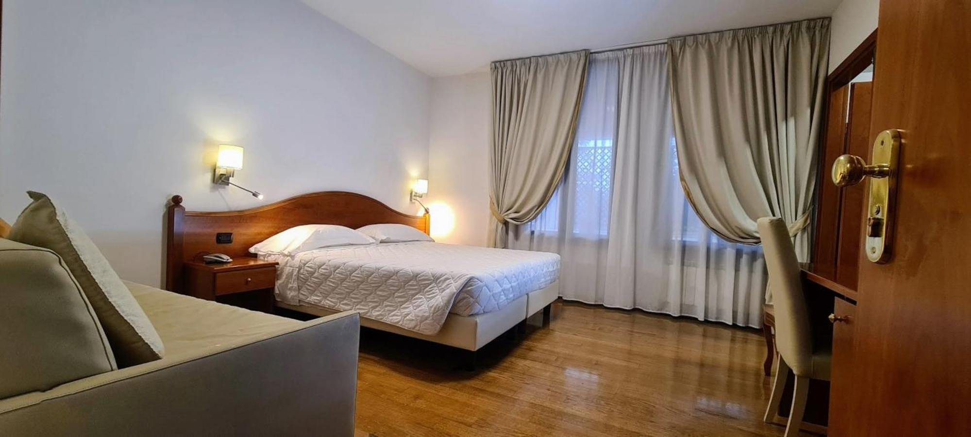 La Hotel
