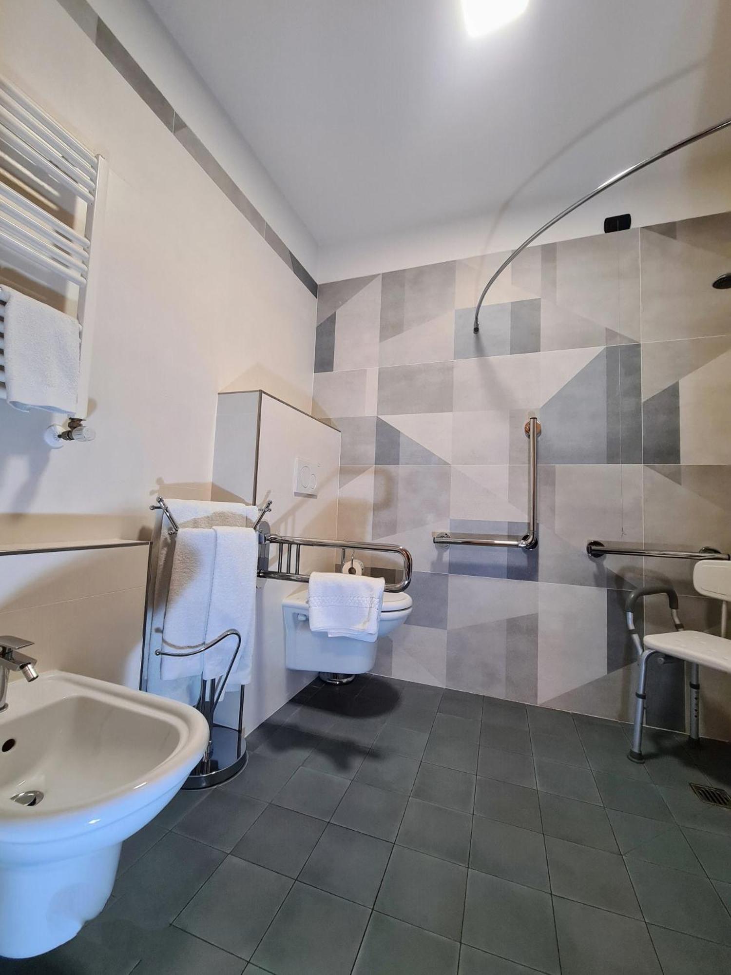 La Hotel 3*
