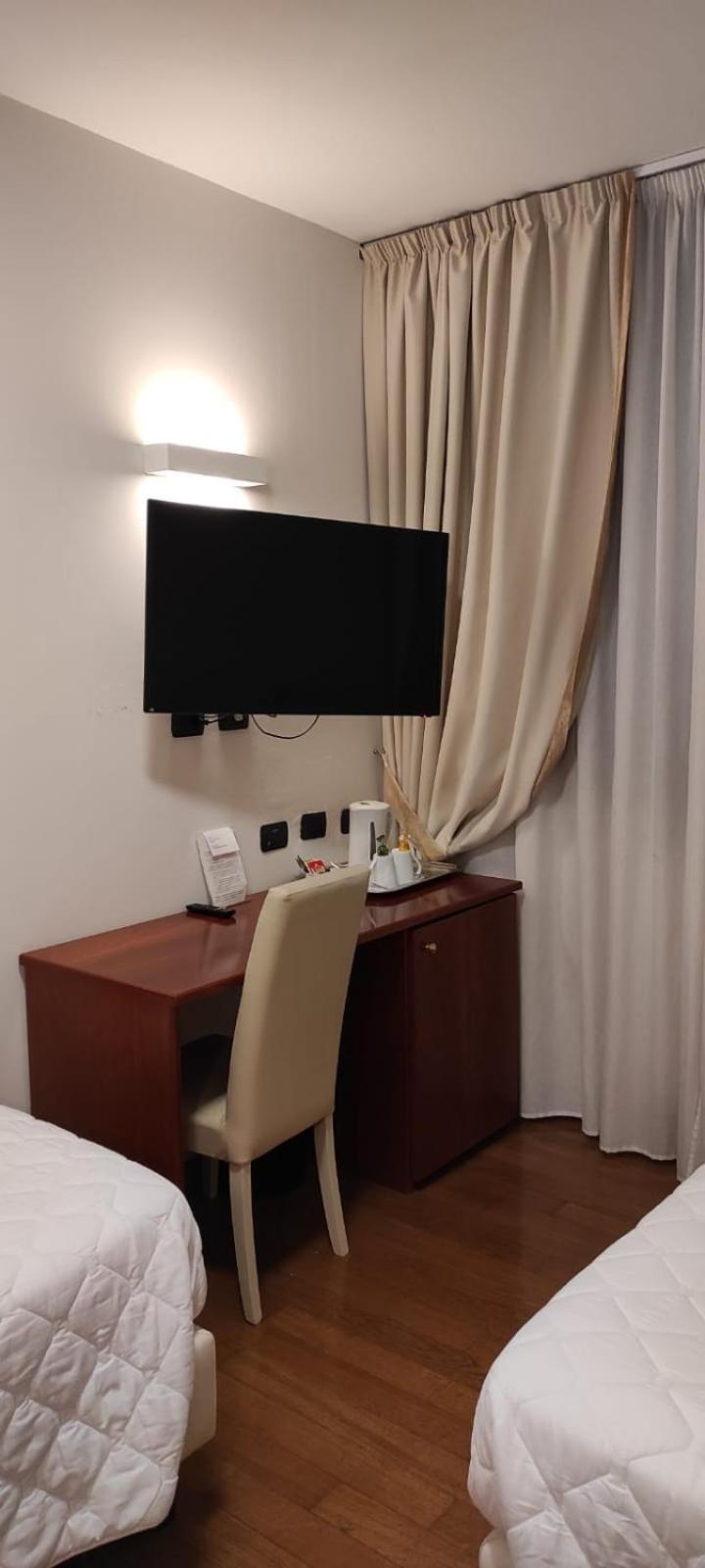 La Hotel