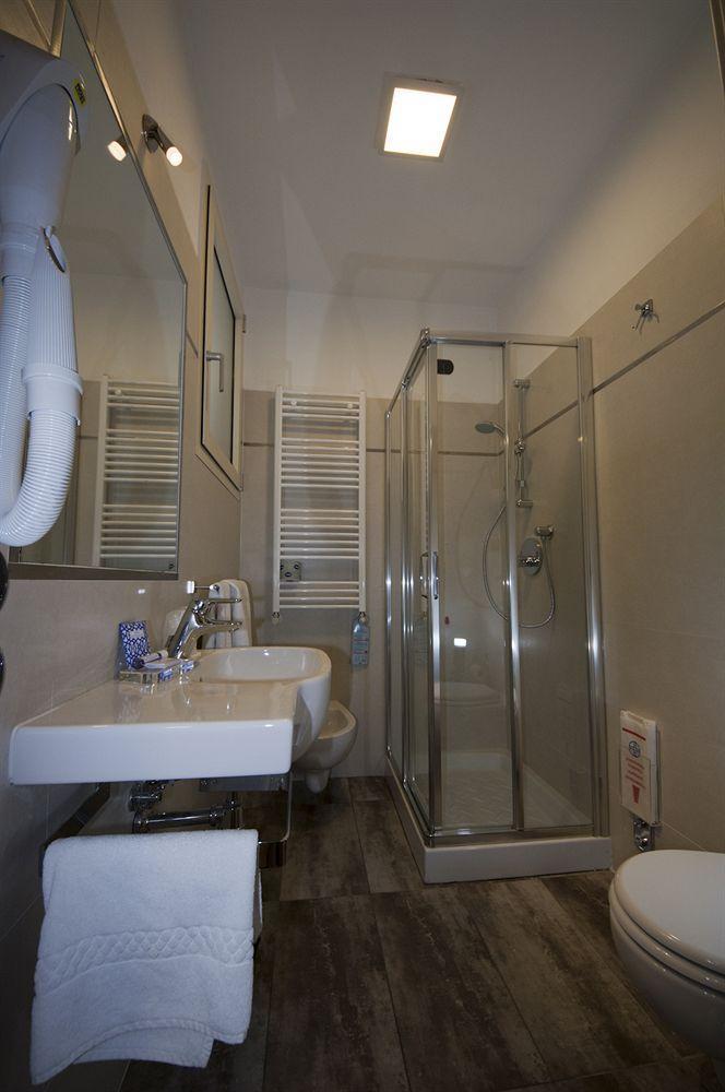La Hotel 3*